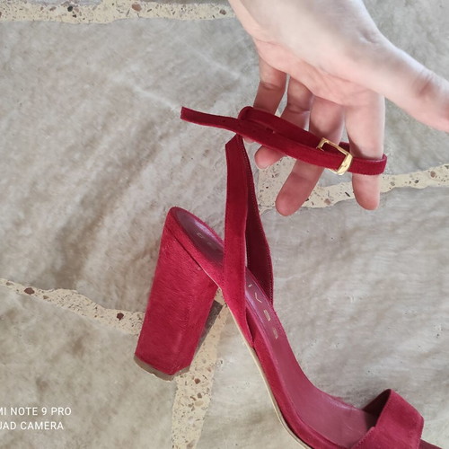 Tsitsivas red suede sandals like new, size 39, 10cm heel