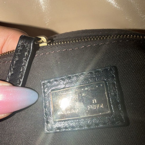 Fendi Baguette leather bag, beige and black with gold FF clasp
