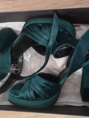 Ottod'Ame platform sandals size 38 new, green