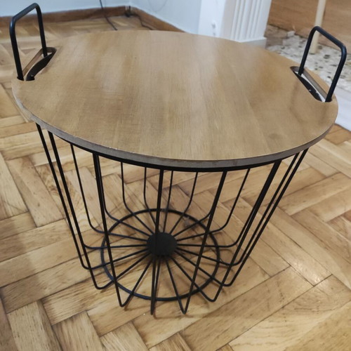 Auxiliary metal table like new, removable wood top