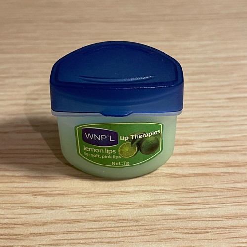 Lip balm set new with 8 different fruit flavors