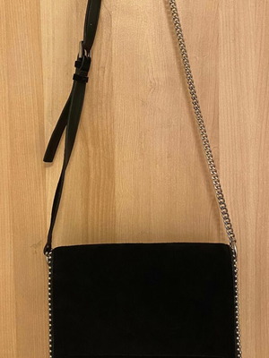 Δερμάτινη τσάντα χιαστί Zara καινούργια, μαύρη