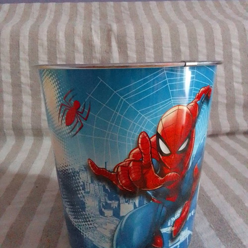 Spiderman Wastebasket like new for office