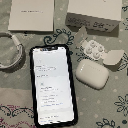 AirPods Pro 1st Gen with MagSafe Case new, complete set