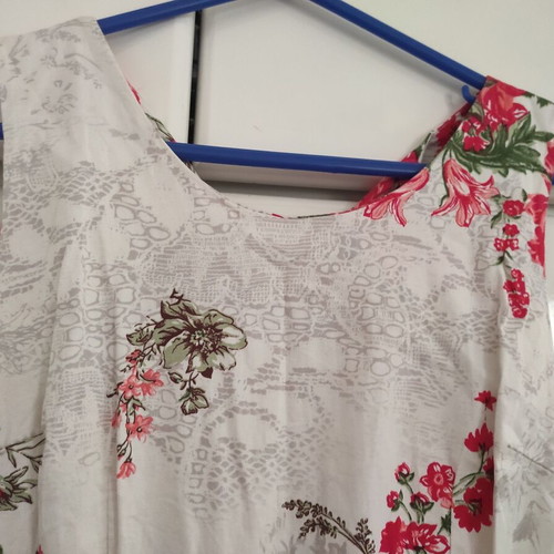 Bella women's Italian dress S/M like new, white and red