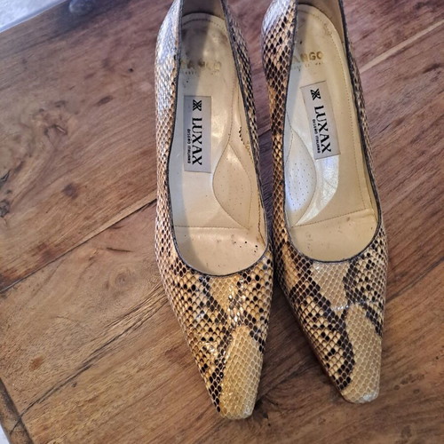 Luxax Diseno Italiano leather heels like new, size 40.5, beige brown