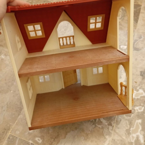 Sylvanian Families The Country House with Red Roof like new