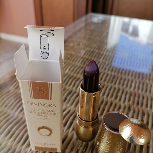Guerlain Divinora Lipstick