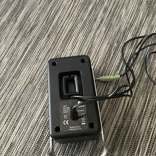 Logitech floor speakers like new, ideal for gaming