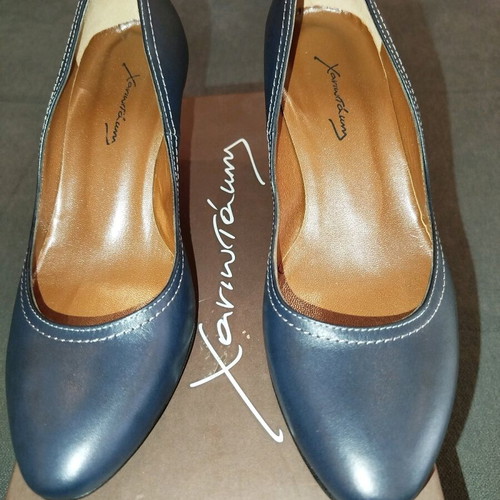 Chaniotakis blue pumps new with 6 cm heel