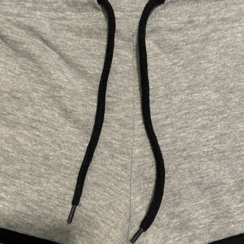 Sports shorts maco gray like new, size os