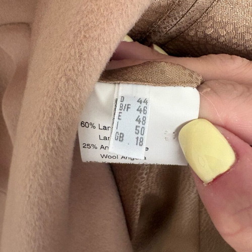 Antonette beige vintage coat size 46 like new