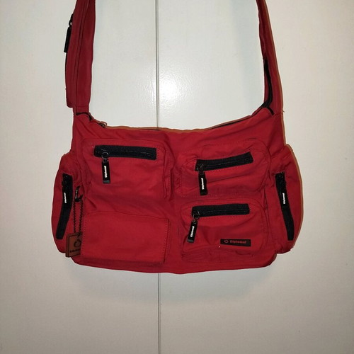 Diplomat shoulder bag red like new
