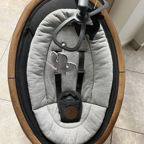Maxi Cosi Cassia Beyond Graphite baby rocker like new