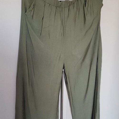 Wide Leg Pants Shein khaki size M like new