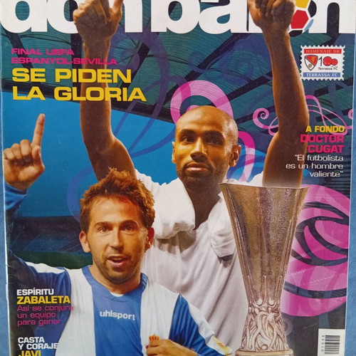 Don Balon magazine like new with Gerrard poster and match report