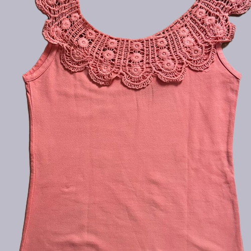 Lace blouse size M like new, elastic cotton