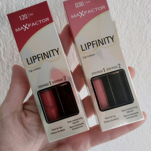 Max Factor Lipfinity set of 2 new