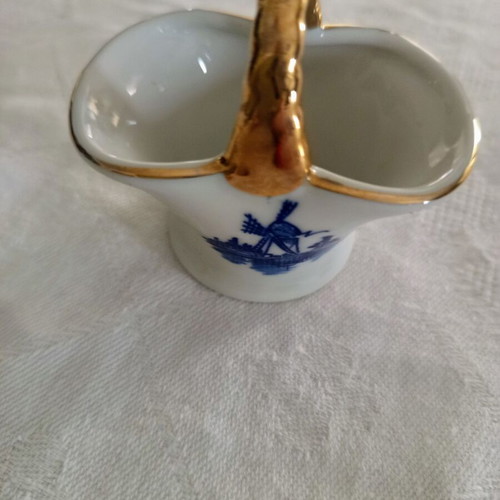 Porcelain decorative basket vintage with blue windmill and gold handle like new