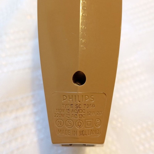 Philips Philishave SC 7960 electric razor used with original case