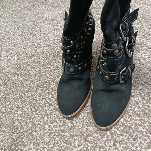 Italian leather ankle boots like new, size 39, black