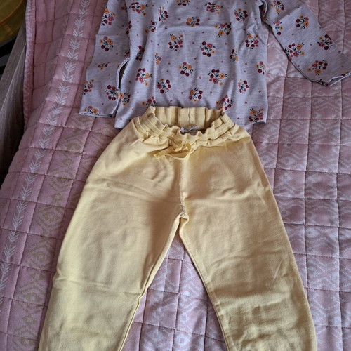 Children's set pants and blouse size 86-92 like new