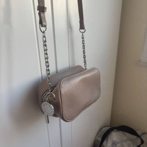 Kendall + Kylie crossbody bag like new, beige