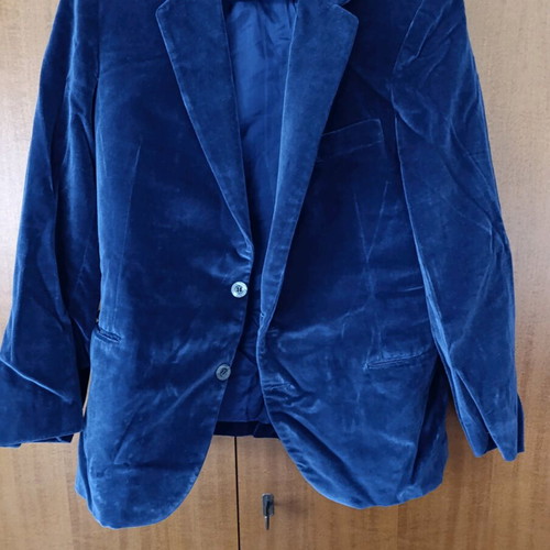Blue velvet suit like new, tailor made