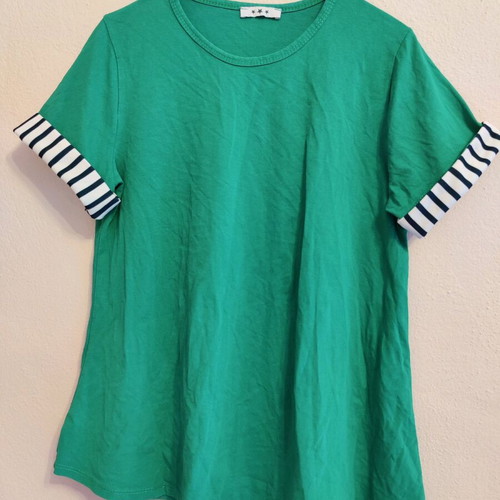 Short-sleeve shirt like new, green with striped sleeves