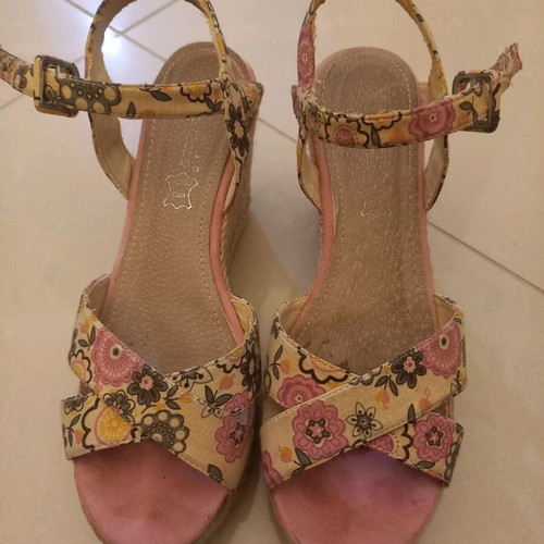 Fabric platform sandals used size 39 pink with flowers