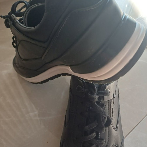 Leather Casual Shoes like new, size 43, black and white
