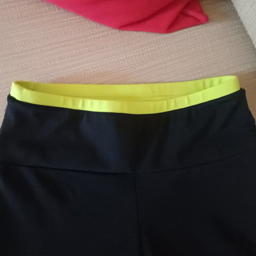 Woman Spor Biker Leggings like new, size S, black and green