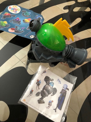 Megamind Voice Distorter Brainbot McDonalds Happy Meal Toys 2010 με αυτοκόλλητα μεταχειρισμένο