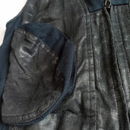 Toi & Moi sleeveless women's vest with hood large like new, black