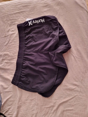 Hurley shorts XL new with tags