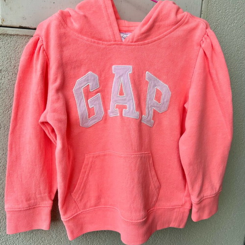 Gap hoodie used for 4 years old, pink