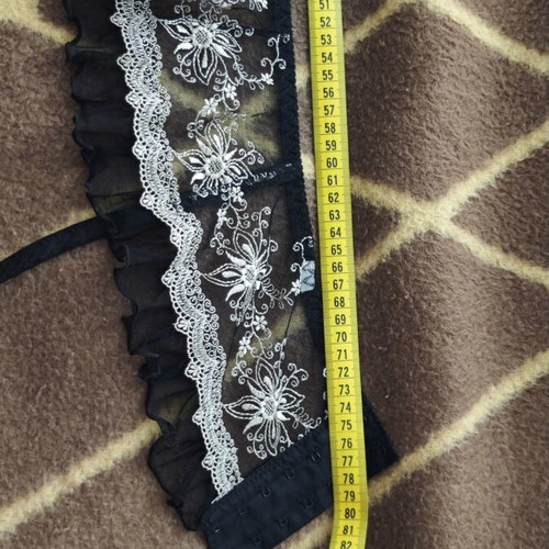 Black garter belt with embroidery and lace, like new
