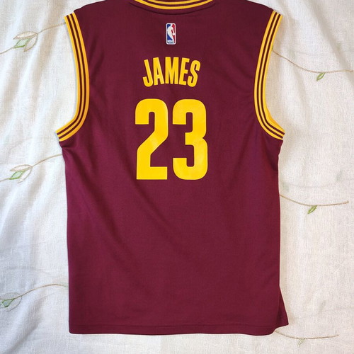LeBron James #23 Cleveland Cavaliers Adidas NBA Swingman Jersey like new