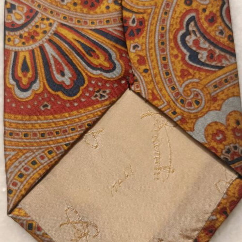 Silk paisley tie like new, colorful wide 9.5 cm