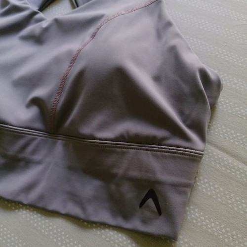 Sports bra like new, lilac, size XL, Boomerang