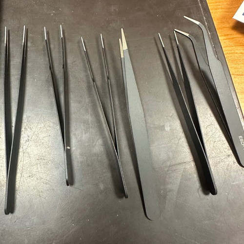 Antistatic Tweezers used, ESD