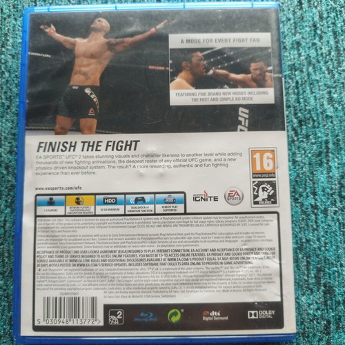 UFC 2 PlayStation 4 game used, fighting sports