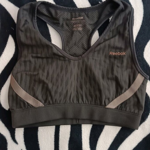 Reebok sports bra like new, black