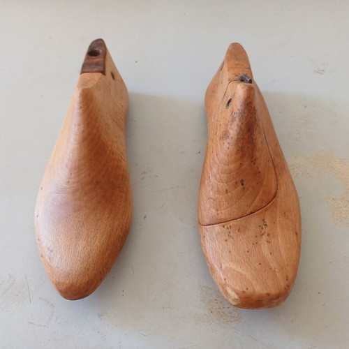 Wooden shoe lasts like new, pair for men and women