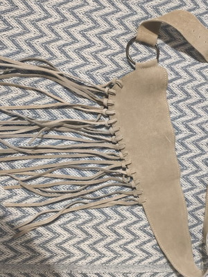Leather belt with fringes new, beige