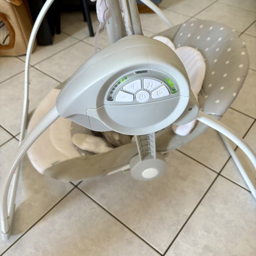 Ingenuity Comfort 2 Go baby bouncer with music and timer