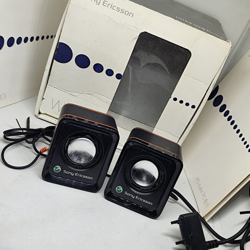 Sony Ericsson MPS-70 vintage external speakers like new with box and manuals