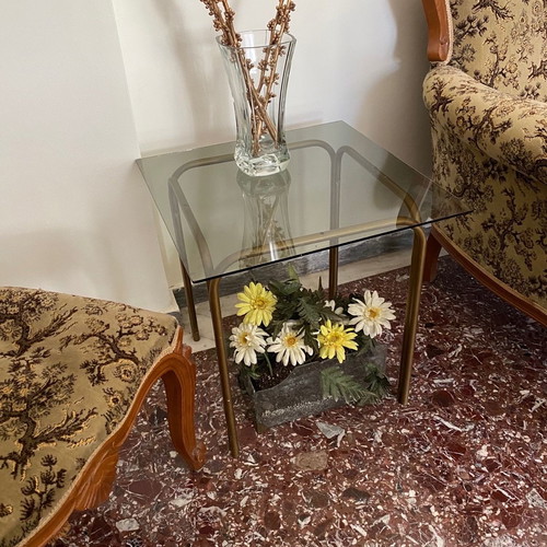 Glass coffee table