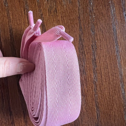 Lelli Kelly wide shoelaces new, pink
