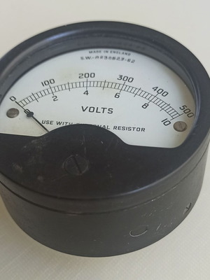 STC voltmeter from 1950s like new, functional